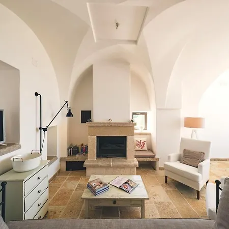 Helloapulia - Masseria Minetta - Infinity Saltwater Pool & Scenic View Villa *