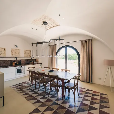 Helloapulia - Masseria Minetta, Scenic Escape - Pet Friendly Вилла
